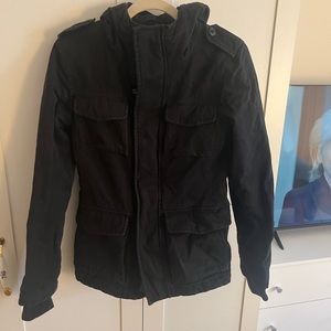 Aritzia black army coat, fitted